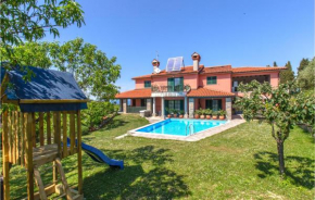 Three-Bedroom Apartment in Portoroz